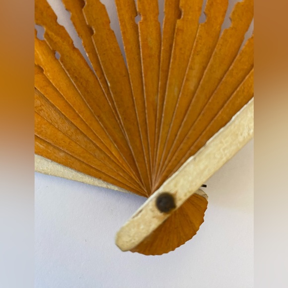 VINTAGE FOLDING HAND FAN Made in JAPAN - Picture 6 of 16